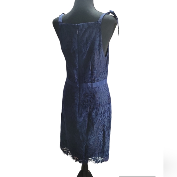 LILLY PULITZER KAYLEIGH SCALLOPED LACE SHIFT DRESS NAVY 29903 Size 6 NWT - Picture 4 of 11